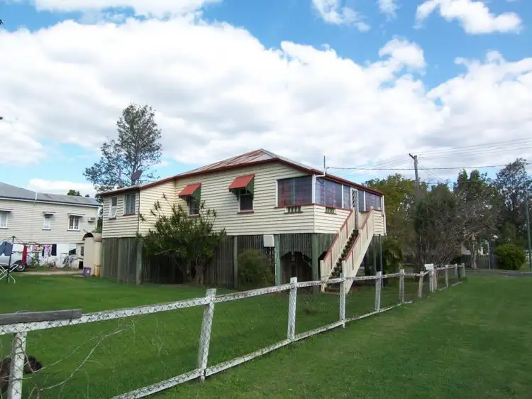 84 Thorn Street, Ipswich QLD 4305