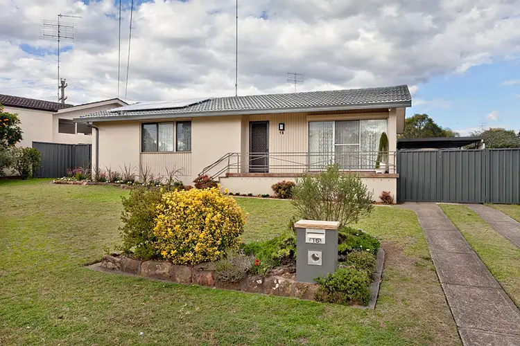 16 Gamenya Avenue, South Penrith NSW 2750