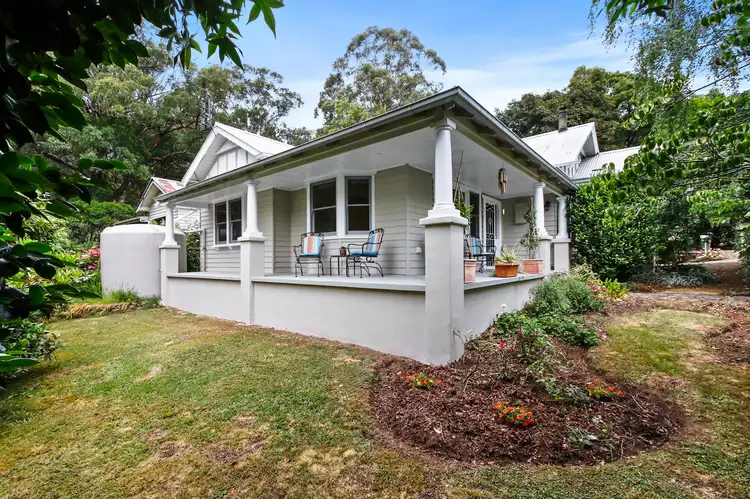 10 Sylvan Avenue, Warburton VIC 3799