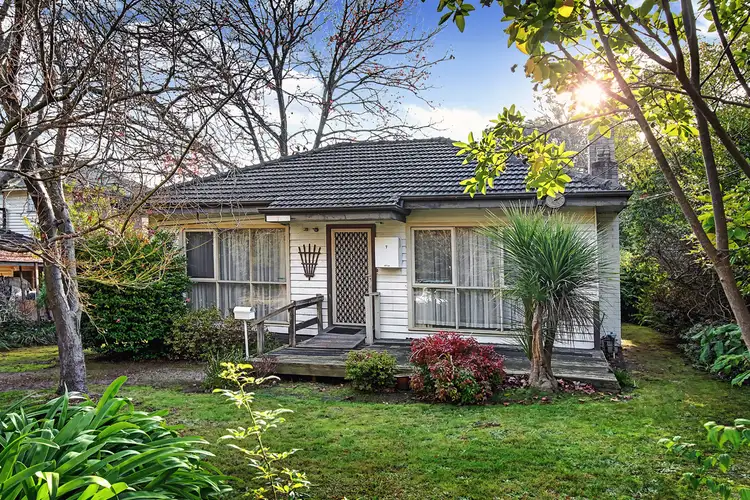 7 Murray Road, Croydon VIC 3136