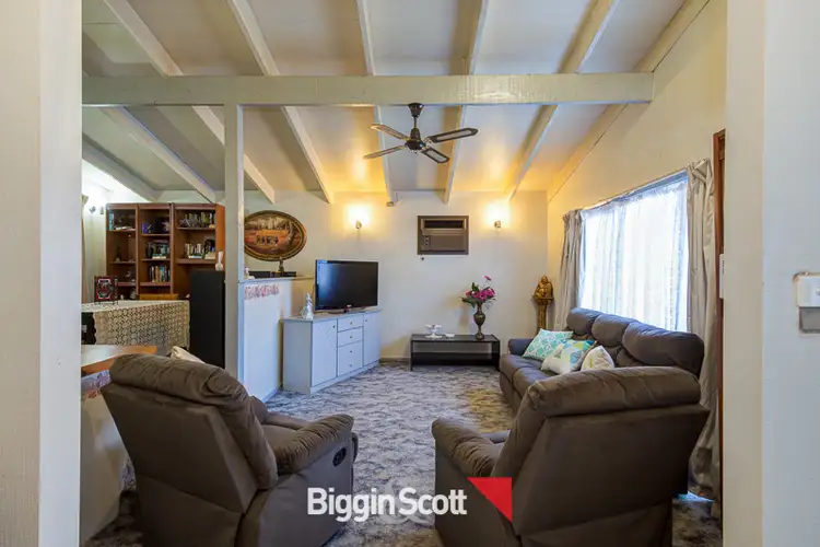 Second view of Homely house listing, 7 Carole Court, Cranbourne VIC 3977