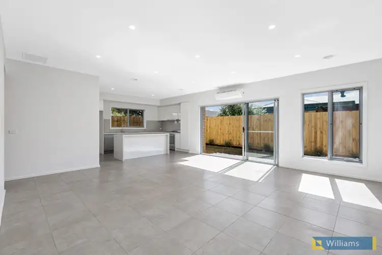 2/6 Galvin Street, Altona VIC 3018