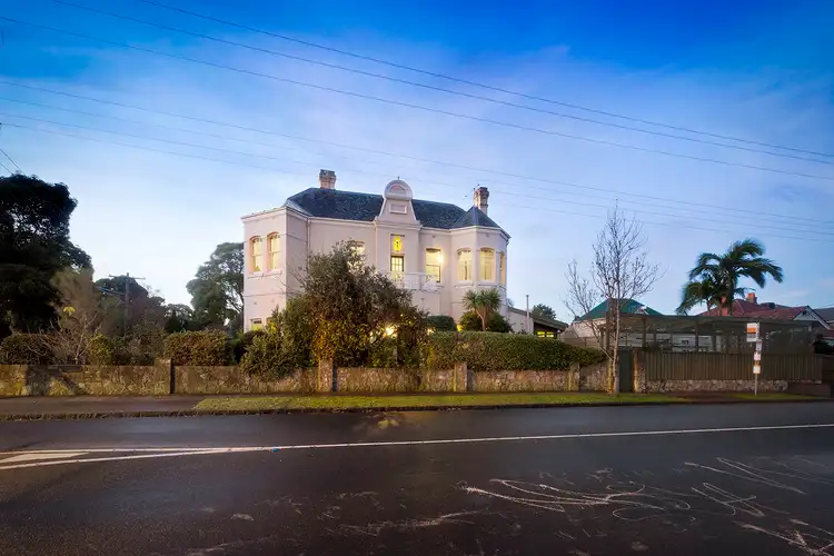 25 Gladstone Parade, Elsternwick VIC 3185