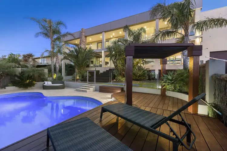 10 Martin Street, Mount Martha VIC 3934