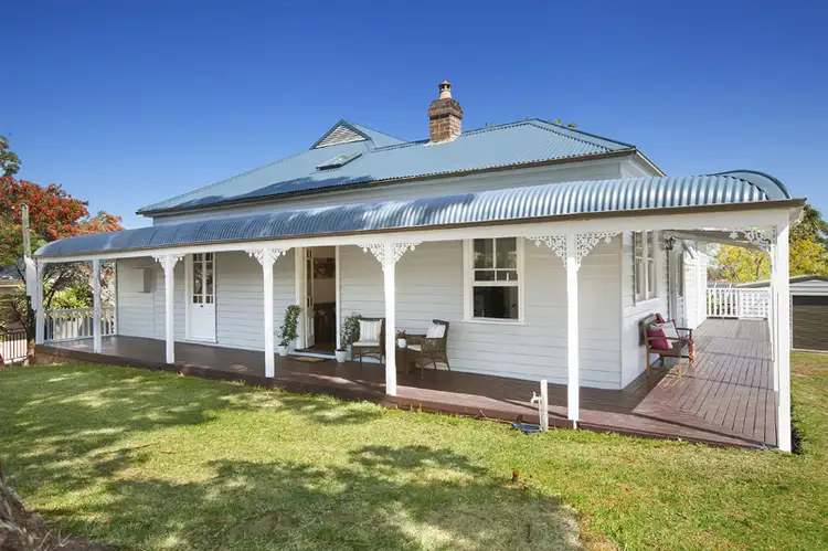 13 Jennifer Crescent, Thirroul NSW 2515