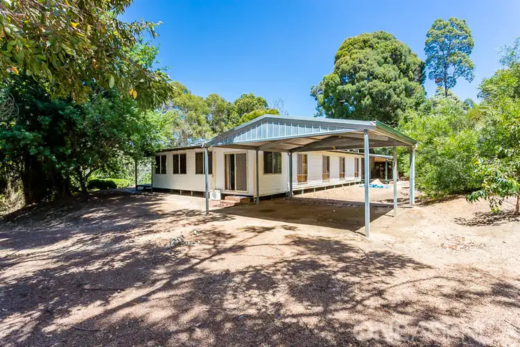 223 Holyoake Road, Dwellingup WA 6213