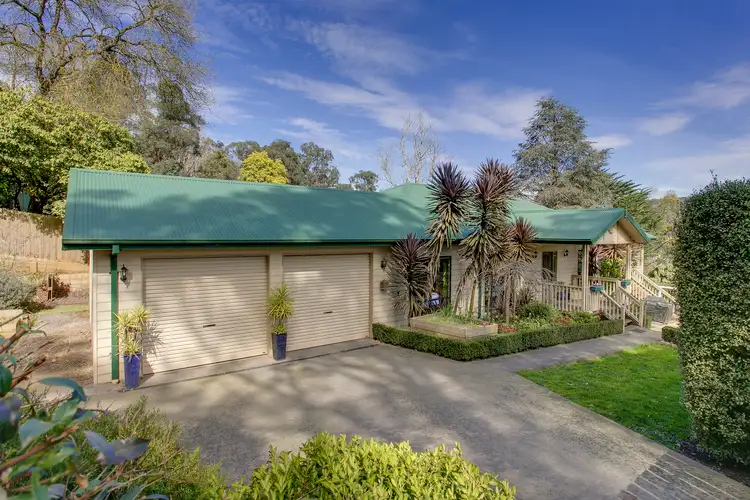 24 Belgrave-Gembrook Road, Cockatoo VIC 3781