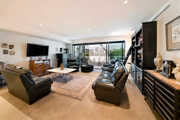 Second view of Homely apartment listing, 44/15 Beach Road, Hampton VIC 3188