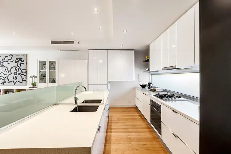 Fourth view of Homely townhouse listing, 2/98 Westbury Street, St Kilda East VIC 3183
