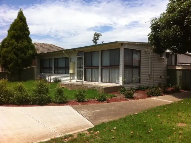 9 Croydon Avenue, Deer Park VIC 3023