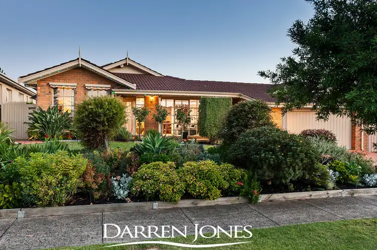 44 Tamboon Drive, St Helena VIC 3088