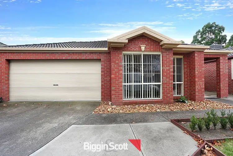29 Horsham Drive, Cranbourne East VIC 3977