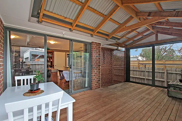 Main view of Homely unit listing, 2/9 Graham Avenue, Kilsyth VIC 3137