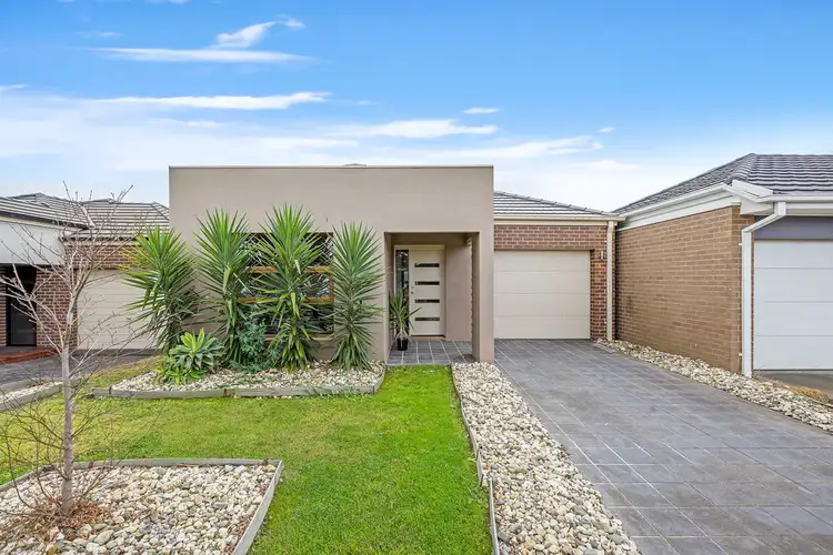 17 Paisley Crescent, Mernda VIC 3754