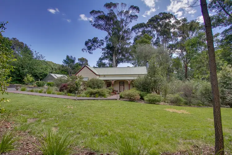 6 Barnshaw Lane, Emerald VIC 3782