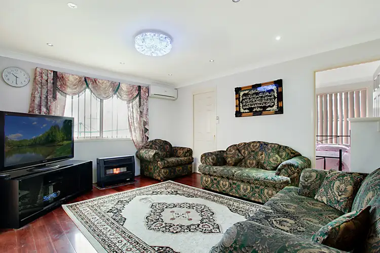 Fifth view of Homely house listing, 7 Gladstone Close, West Hoxton NSW 2171