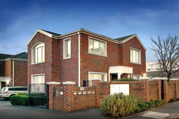 6/12-14 Bond Street, Ringwood VIC 3134