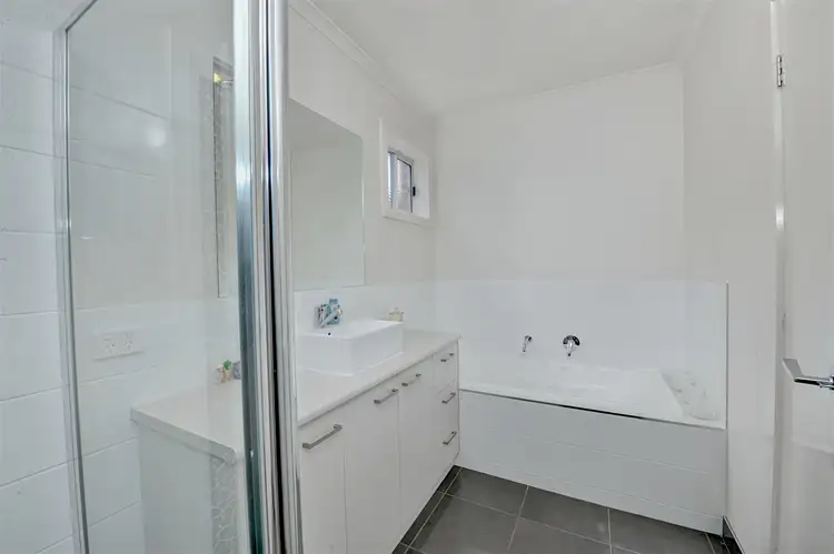 Sixth view of Homely house listing, 3 Cavanagh Court, Ballarat East VIC 3350