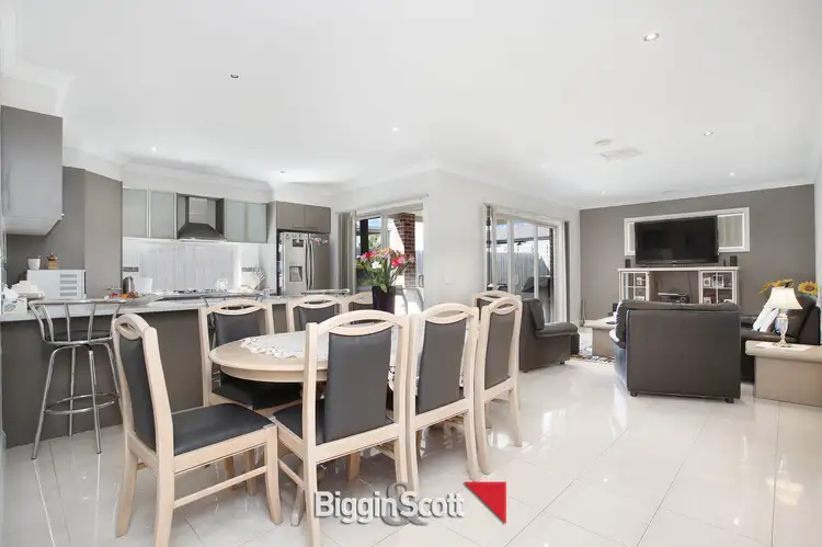 Third view of Homely house listing, 15 Kingsbarn Court, Cranbourne VIC 3977
