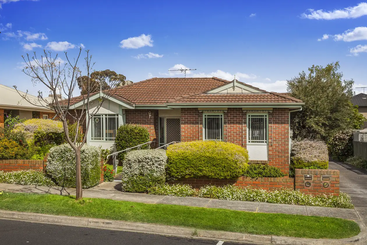 Main view of Homely unit listing, 1/6 Franklin Road, Doncaster East VIC 3109