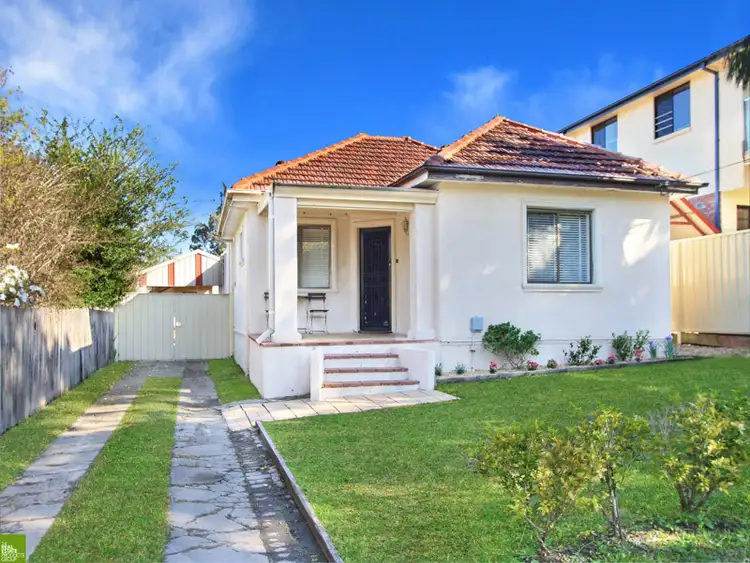 14 John Street, Mount Saint Thomas NSW 2500