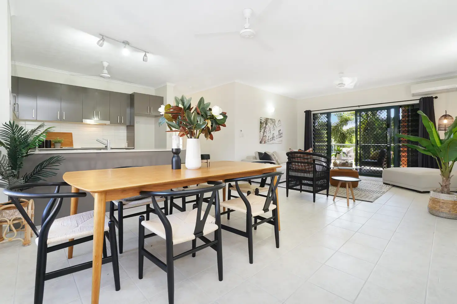 Main view of Homely unit listing, 2/1 Manila Place, Woolner NT 820