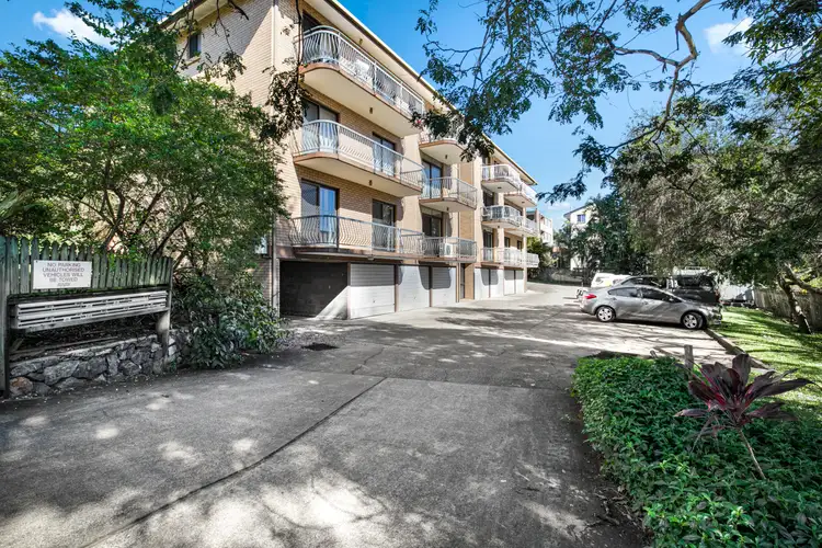Fifth view of Homely unit listing, 2/15 Earle Lane, Toowong QLD 4066