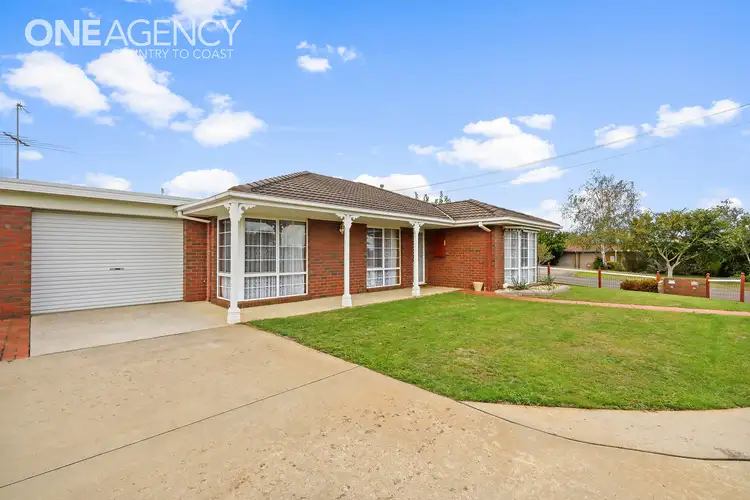 Second view of Homely flat listing, 1/13 Eade Avenue, Warragul VIC 3820