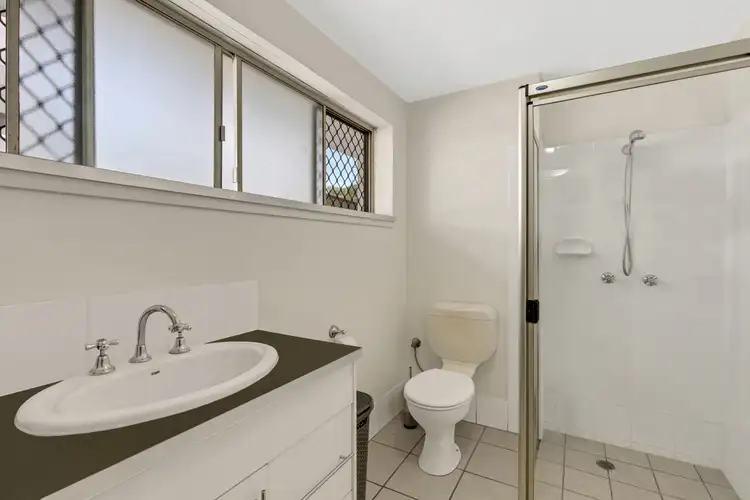 Fourth view of Homely unit listing, 2/23 Montrose Road, Taringa QLD 4068