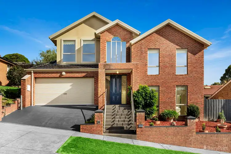 18 Jefferson Grove, Doncaster East VIC 3109