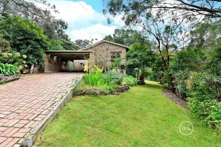 4 Roslyn Court, Eltham North VIC 3095
