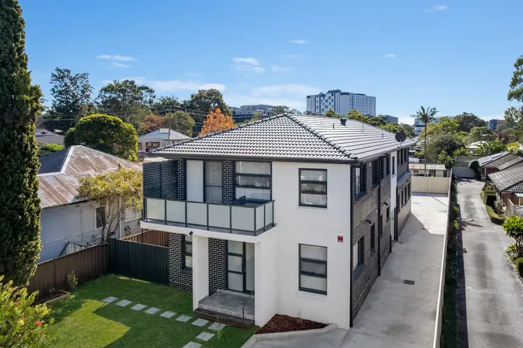 2/49 Jamison Road, Kingswood NSW 2747