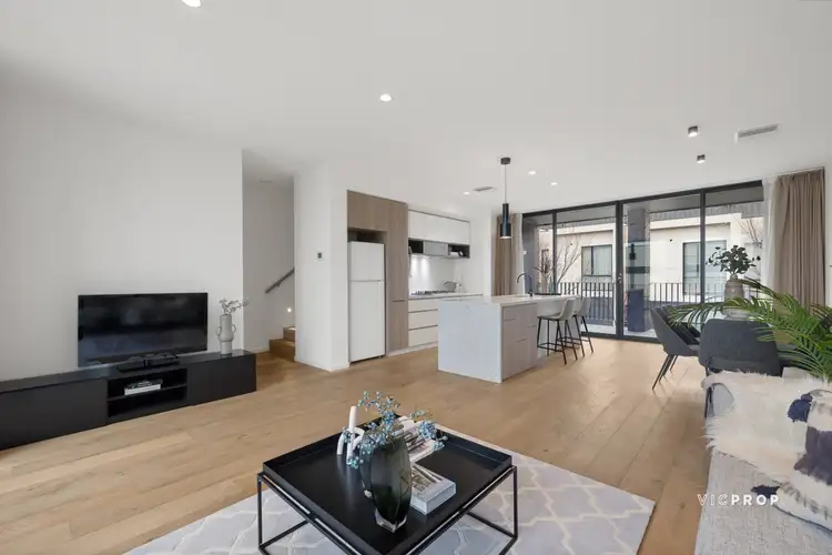 11 Sweetbox Walk, Malvern East VIC 3145