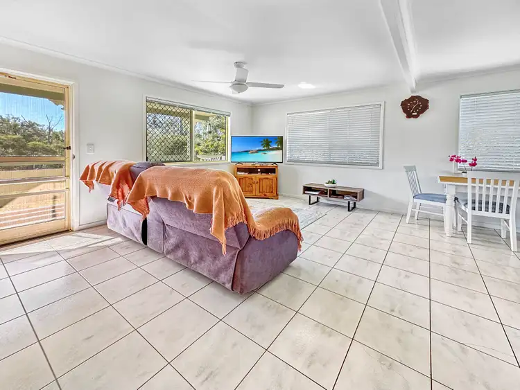 Fourth view of Homely house listing, 2 Lexcen Court, Kensington Grove QLD 4341