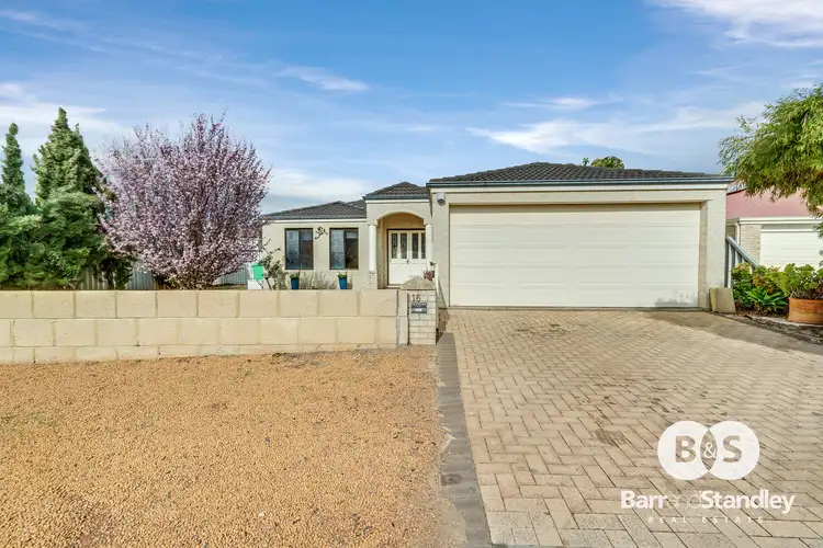 16 Clare Row, College Grove WA 6230