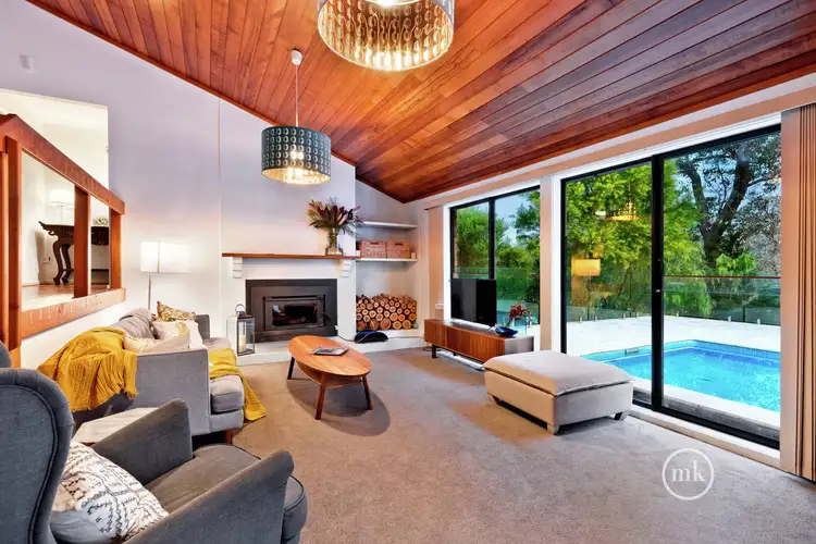 Fifth view of Homely house listing, 2 Bronwyn Court, Research VIC 3095