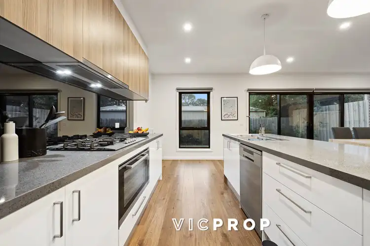 2/26 Ross Street, Ferntree Gully VIC 3156