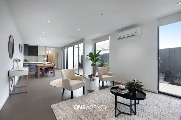 2/52 Field Avenue, Edithvale VIC 3196