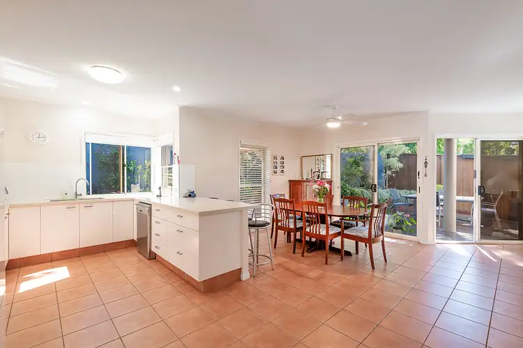 2/33 Bluefin Court, Noosaville QLD 4566