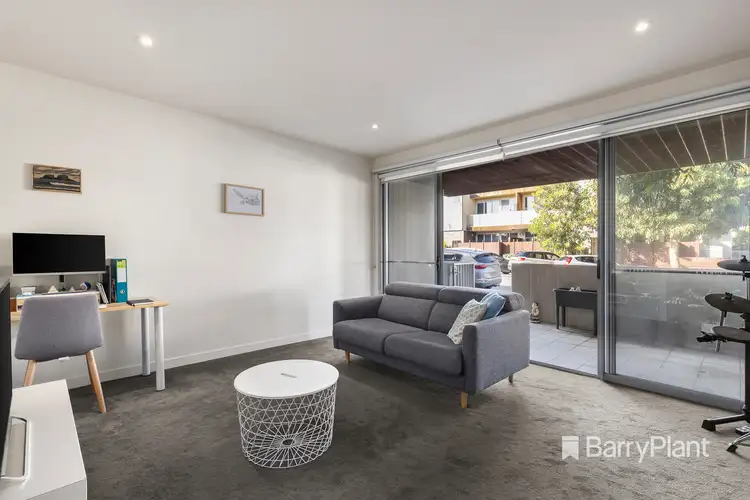 Third view of Homely apartment listing, 2/5 Bear Street, Mordialloc VIC 3195