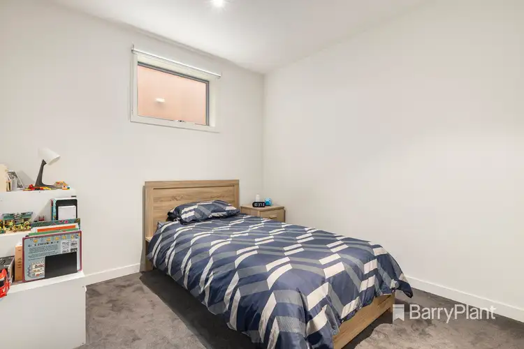 Sixth view of Homely apartment listing, 2/5 Bear Street, Mordialloc VIC 3195