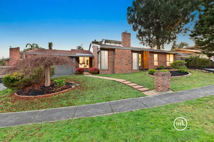 14 Maxine Drive, St Helena VIC 3088