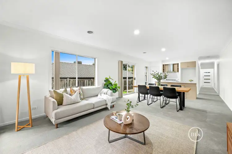42 Thernholme Crescent, Doreen VIC 3754