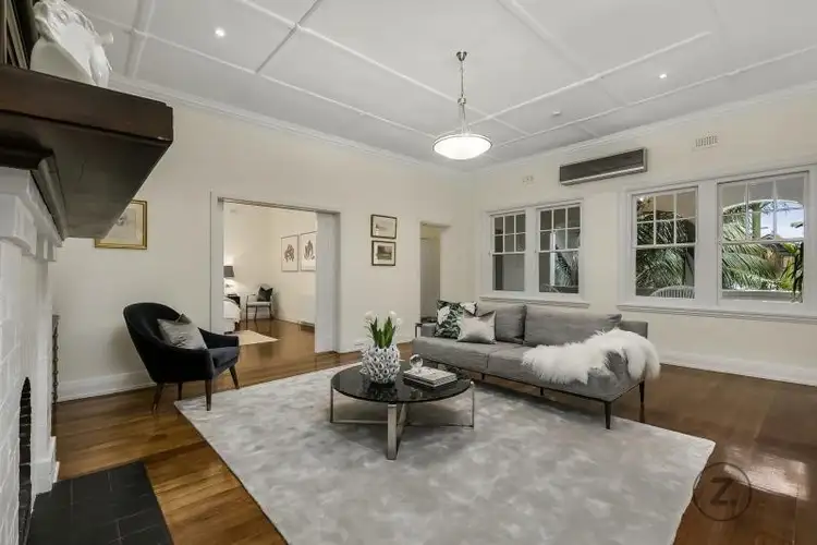 2/43 Acland Street, St Kilda VIC 3182