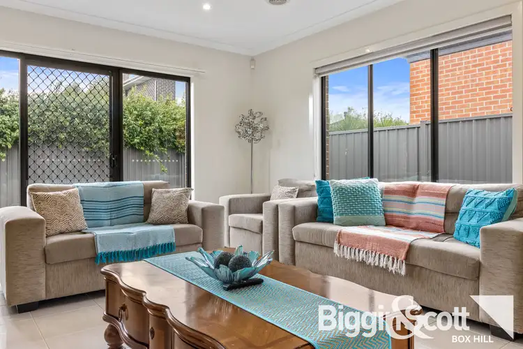 3 Quarter Street, Roxburgh Park VIC 3064