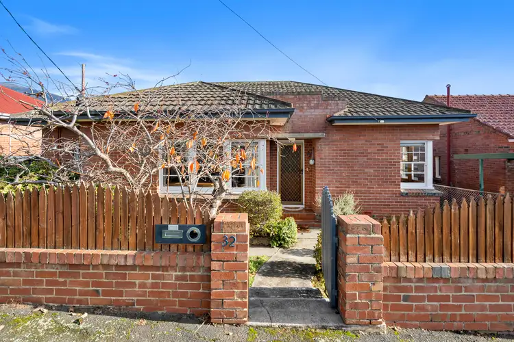 32 Carlton Street, New Town TAS 7008