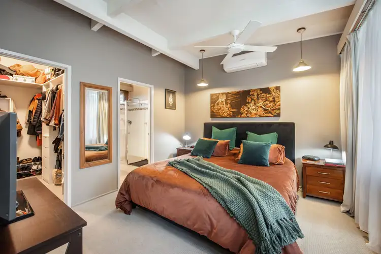 Fifth view of Homely house listing, 18 Valley View Court, West Albury NSW 2640