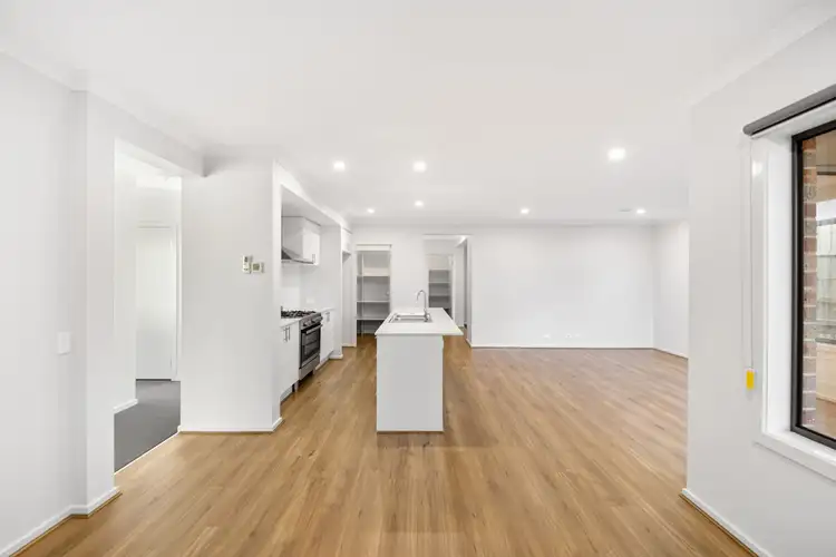 Second view of Homely house listing, 6 Vue Court, Daylesford VIC 3460