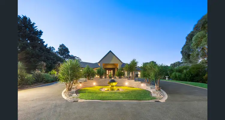 15 Barclay Place, Riddells Creek VIC 3431