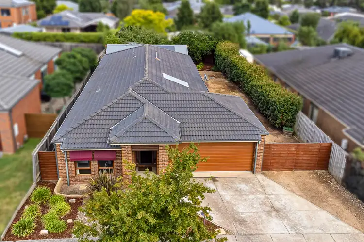 5 Vernon Close, New Gisborne VIC 3438
